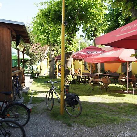 Penzion Modrý Jelen Vidnava Exterior foto